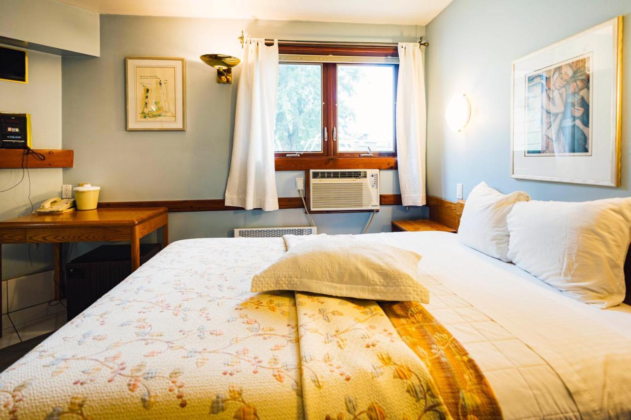 Auberge Harris Saint-Jean-sur-Richelieu Luaran gambar