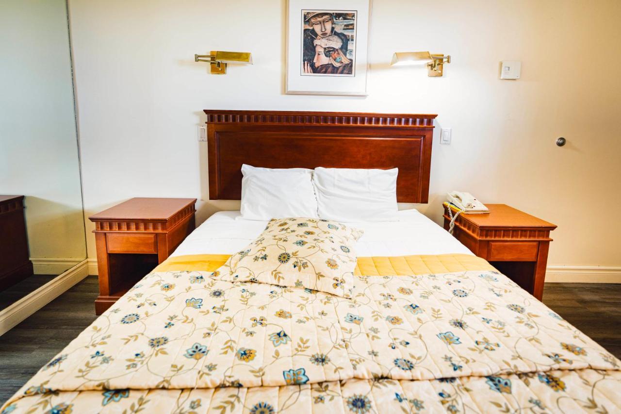 Auberge Harris Saint-Jean-sur-Richelieu Luaran gambar