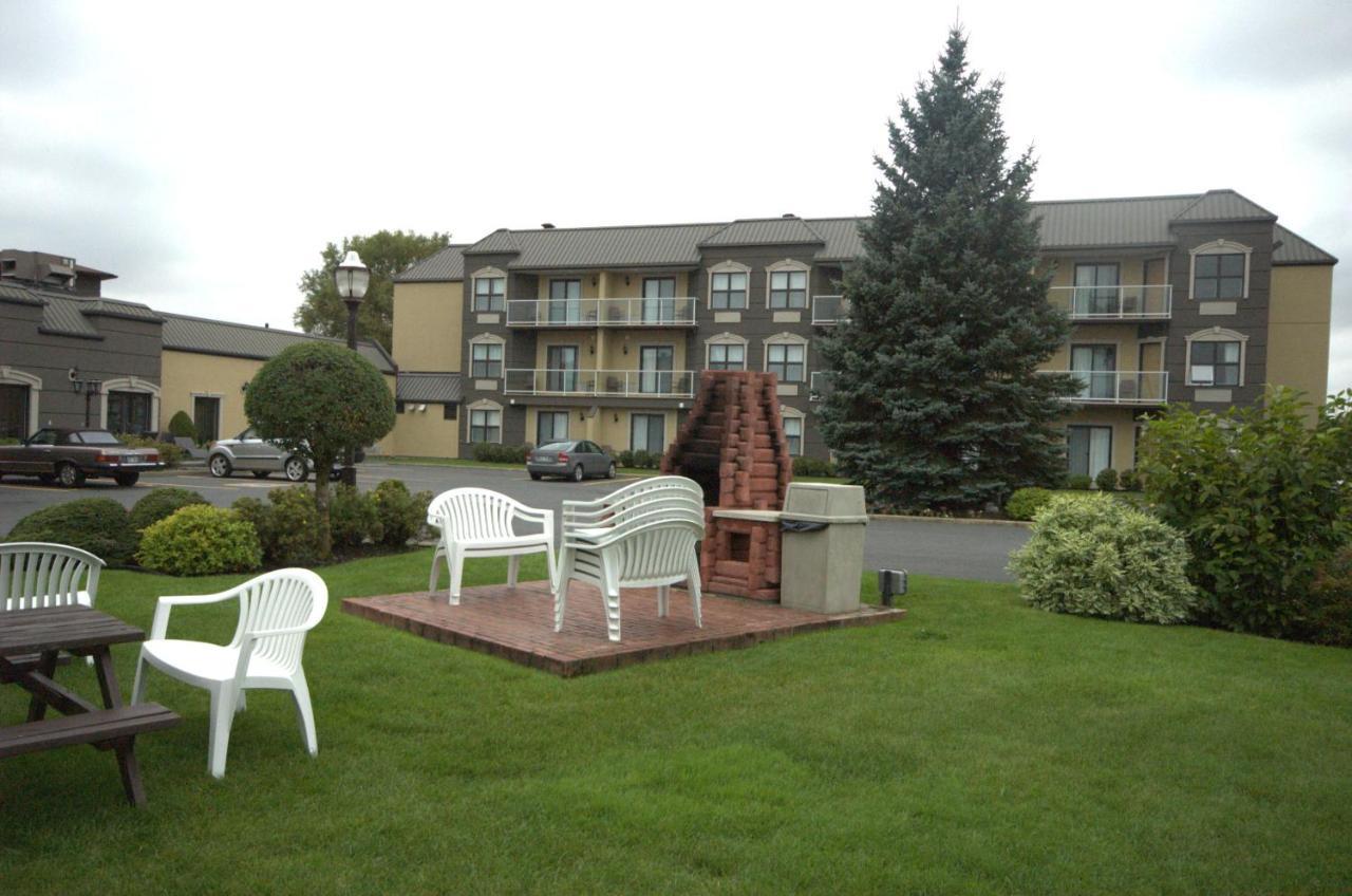 Auberge Harris Saint-Jean-sur-Richelieu Luaran gambar