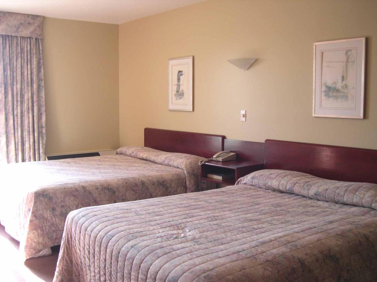 Auberge Harris Saint-Jean-sur-Richelieu Luaran gambar