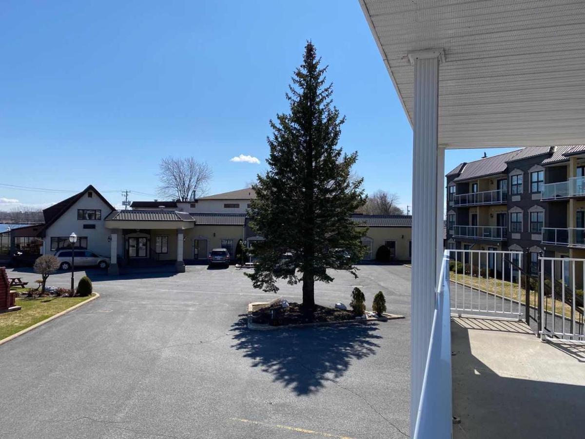 Auberge Harris Saint-Jean-sur-Richelieu Luaran gambar